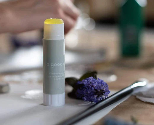 Why doesn’t glue stick to the tube?