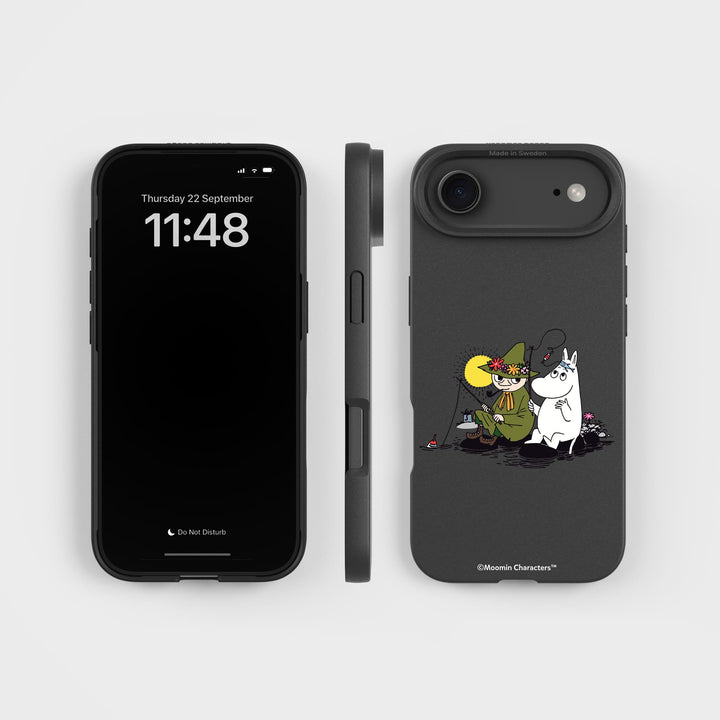 iPhone Air Snufkin Fishing - Moomin | Plant-based phone case - PLNTPRTCT™