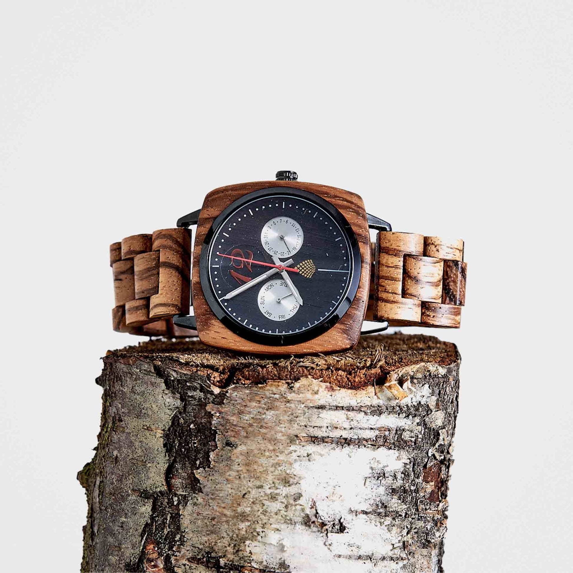 Sustainable Handmade Wristwatch For Men: The Oak