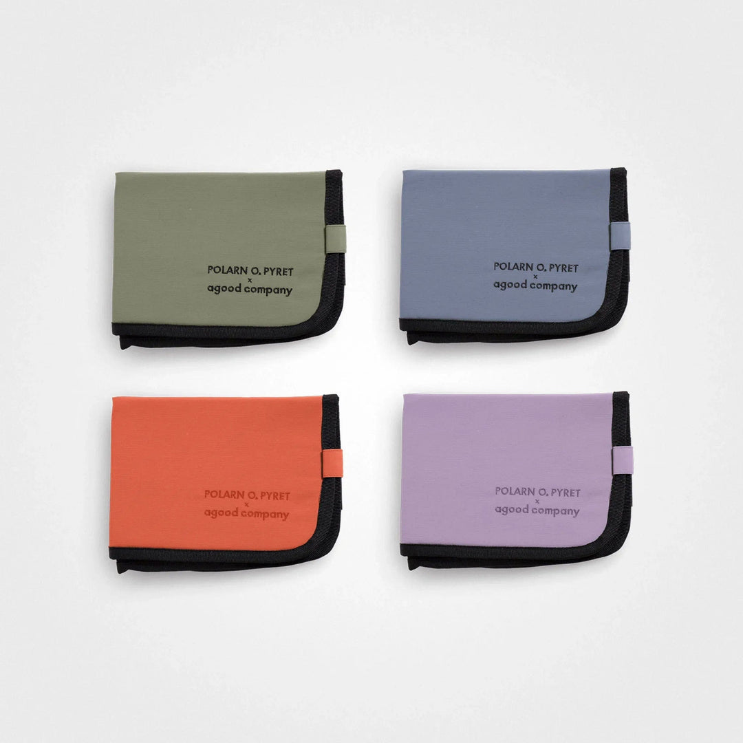 Sittdyna - Polarn O. Pyret ◣ agood company I China Blue